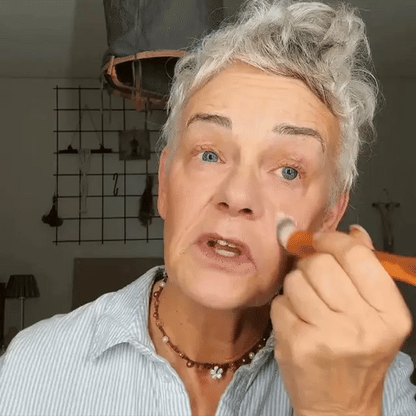 Elyvara™ Shade-Adapting Foundation 30ml