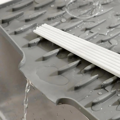 DryGuard™ Mat Multifunctional Silicone Dry- and Heat-Resistant Mat